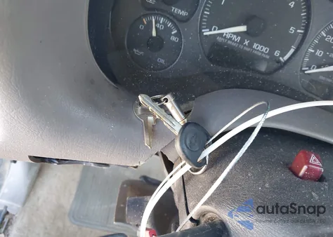 2003 Chevrolet S-10 Ls from USA, damaged, VIN 1GCCS19X338144354